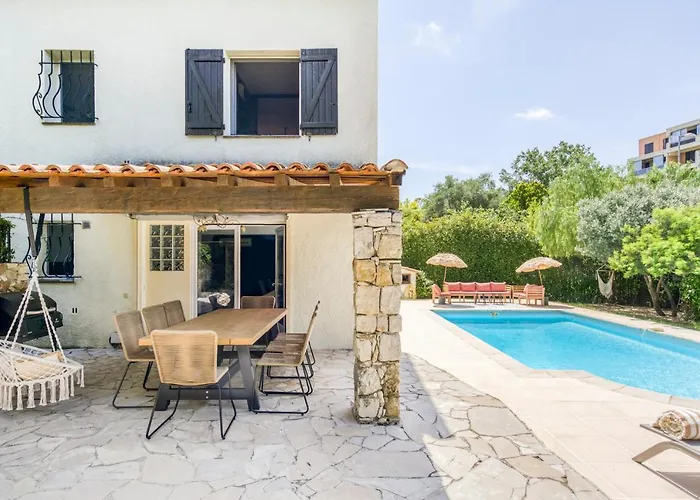 Villa Villa Inti - piscine, jardin, bbq - proche Cannes *