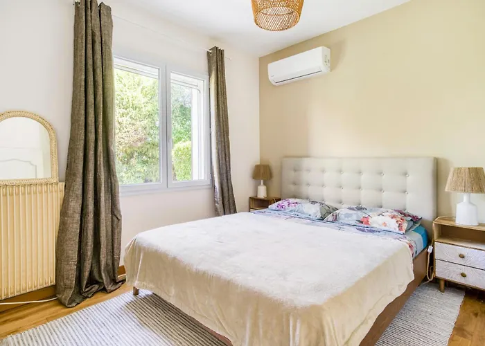 Villa Inti - Piscine, Jardin Prive & Barbecue * 昂蒂布