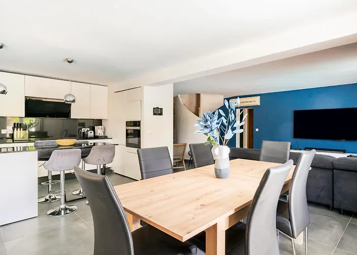 Villa Inti - piscine, jardin, bbq - proche Cannes * Antibes